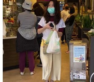 ⭐TW优品老麥系列⭐某小吃店蹲拍,漏鲍露脸,声音清晰 1