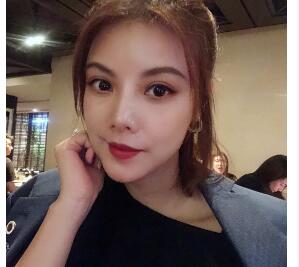露脸白富美莉莉与富豪男日常性爱自拍不幸流出,有钱真的是好