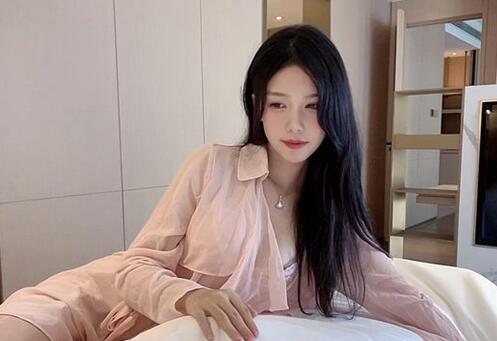 高颜值网红美女【抖娘利世】性爱定制《清晨女友唤醒》[MP4/603M]