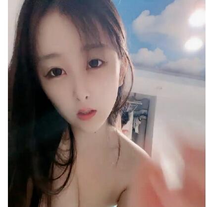 ❤️抖音重磅：超级美女，3W粉主播萌主和土豪超大尺度