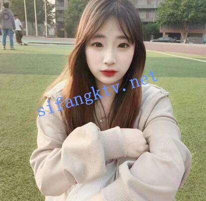 ★独家★重庆大二学妹被抠X时也是双眼望着你