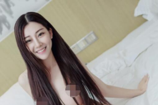 ❤️摄影大咖【私房老七】各种大学美女大尺度拍摄
