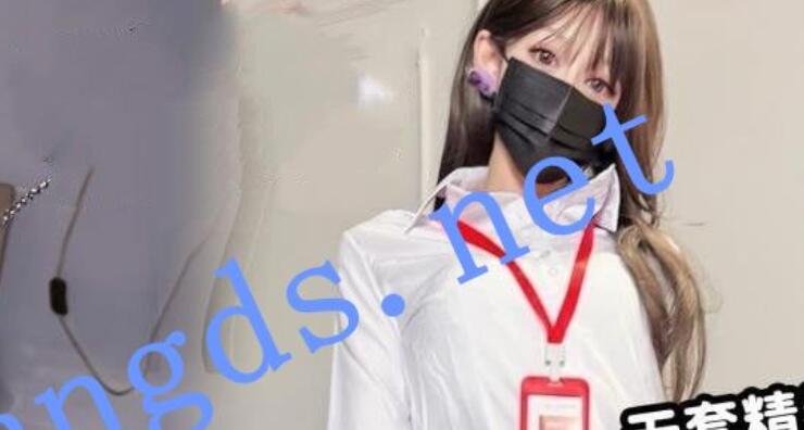 白菜妹妹-实习校花为工作转正 瞒着男友被领导潜规则4K