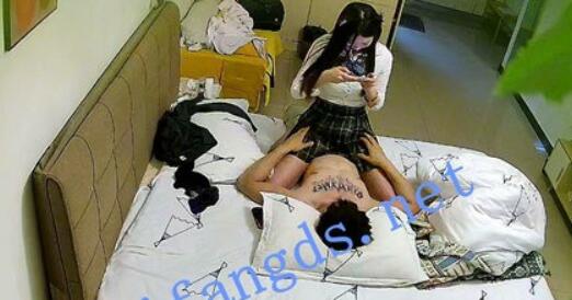 ✅尤物系列-高颜值女神被肌肉健身男