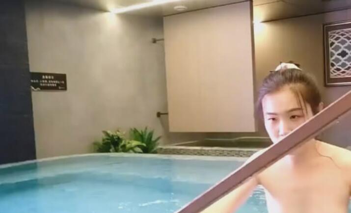 澡堂子内部员工一路游拍❤️多位美女洗澡、泡汤、换衣服