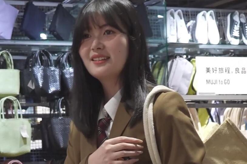 (BC-AA-488)制服jk小姐姐过膝袜透明内..突然抬腿屁股贴镜头