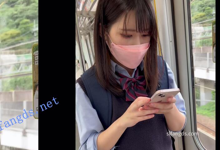 【日产精选】032车站两次抄底jk妹。蕾丝内坐镜头露屁股缝
