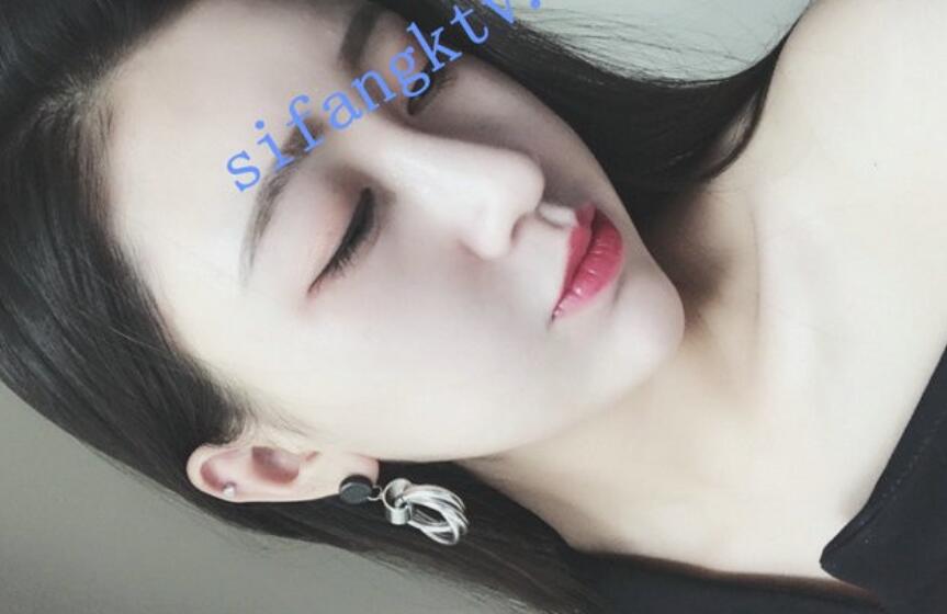 ❤️钻石泄密❤️7季❤️奔驰车主包养美女及各种约炮【24G】
