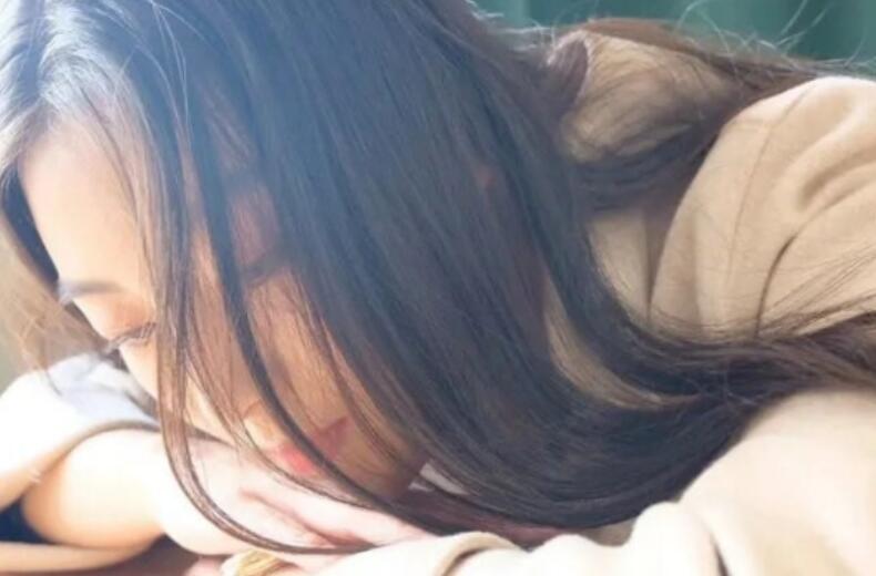 《台湾情侣泄密》高颜值小姐姐和男友之间的私密被渣男分手后曝光