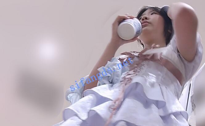 『D·D』-126-两个浅蓝蓬蓬裙，一个粉色卡通内，一个淡紫内