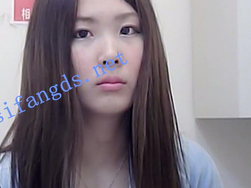 【日产CP003】坐便拍摄丝袜美女有点怀疑摄像头