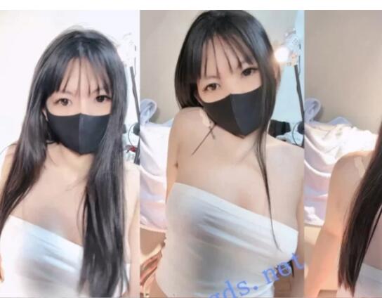 ⚫️8月新品，多毛卡哇伊新人美少女【粉可可】下海福利，巨乳大肥臀自慰喷水，肥逼会咬人(4V)