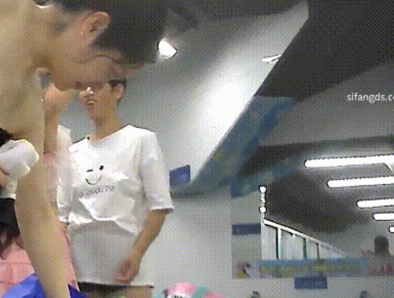 最新流出屌丝女主播【少女时代】水上乐园更衣室里面的秘密1-5弹合集【81V+104G】