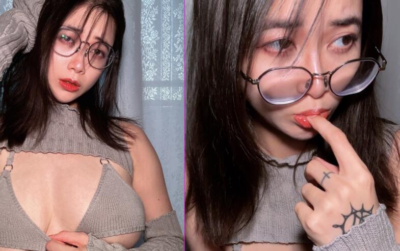 ⚫️11月新品，巨乳COS少女福利姬【Hieey海尔陛下】帝国上尉会员解锁福利 贴文(58V 81V)