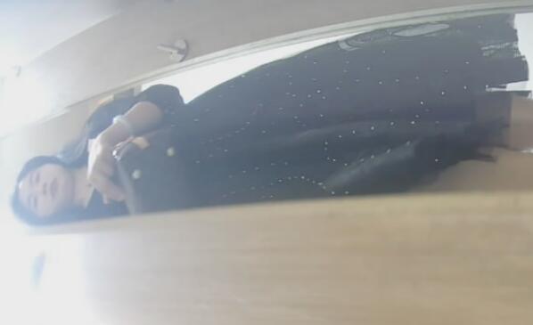 十一月最新流出❤️商场后拍逼从天降都是些年轻妹子旗袍姐姐的一线逼